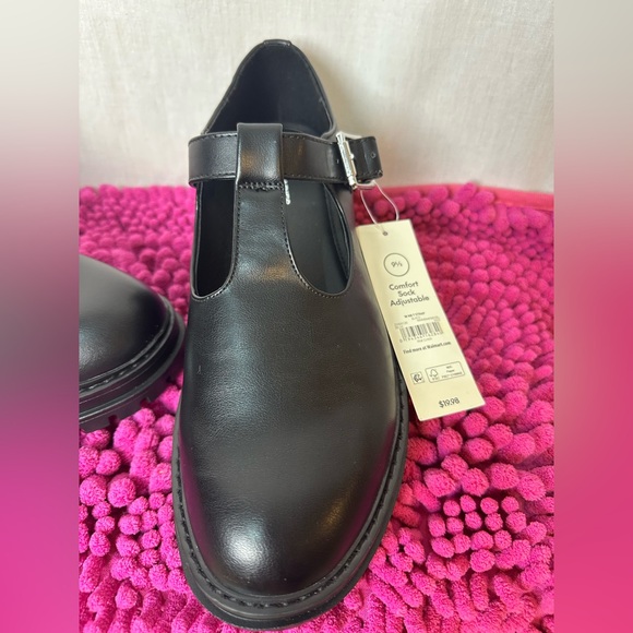 Woman’s No Boundaries Shoes - Picture 7 of 8